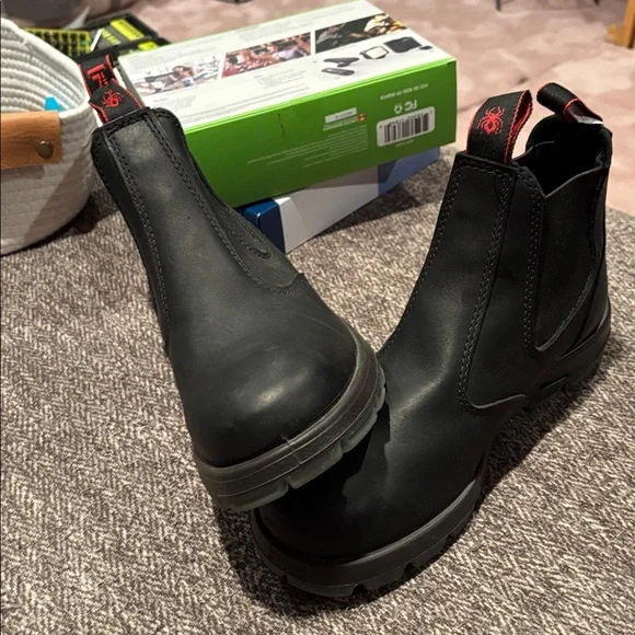 Redback Boots Black Winter & Rain Boots - Picture 2 of 3